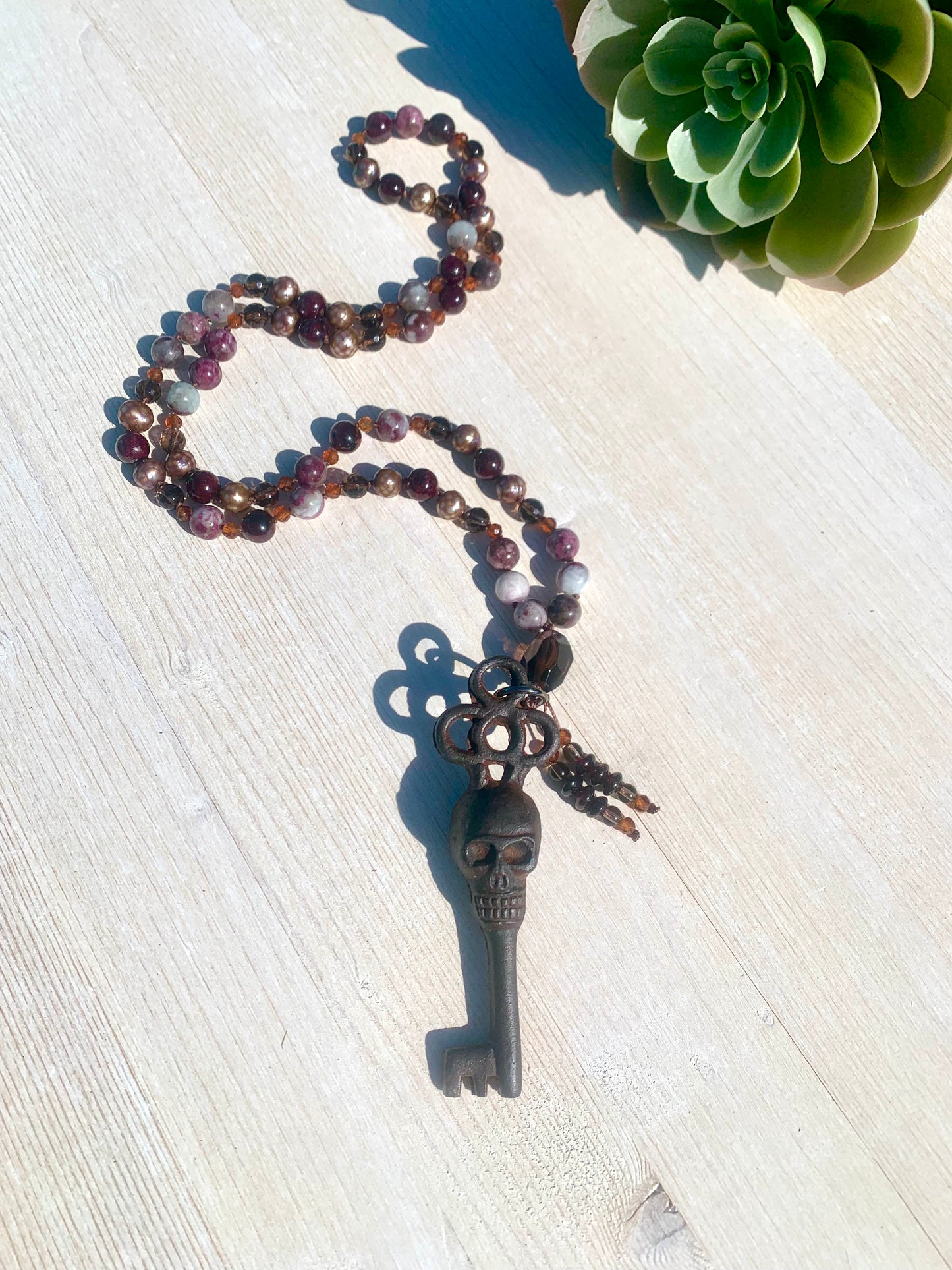 The Smokey Skull Necklace
