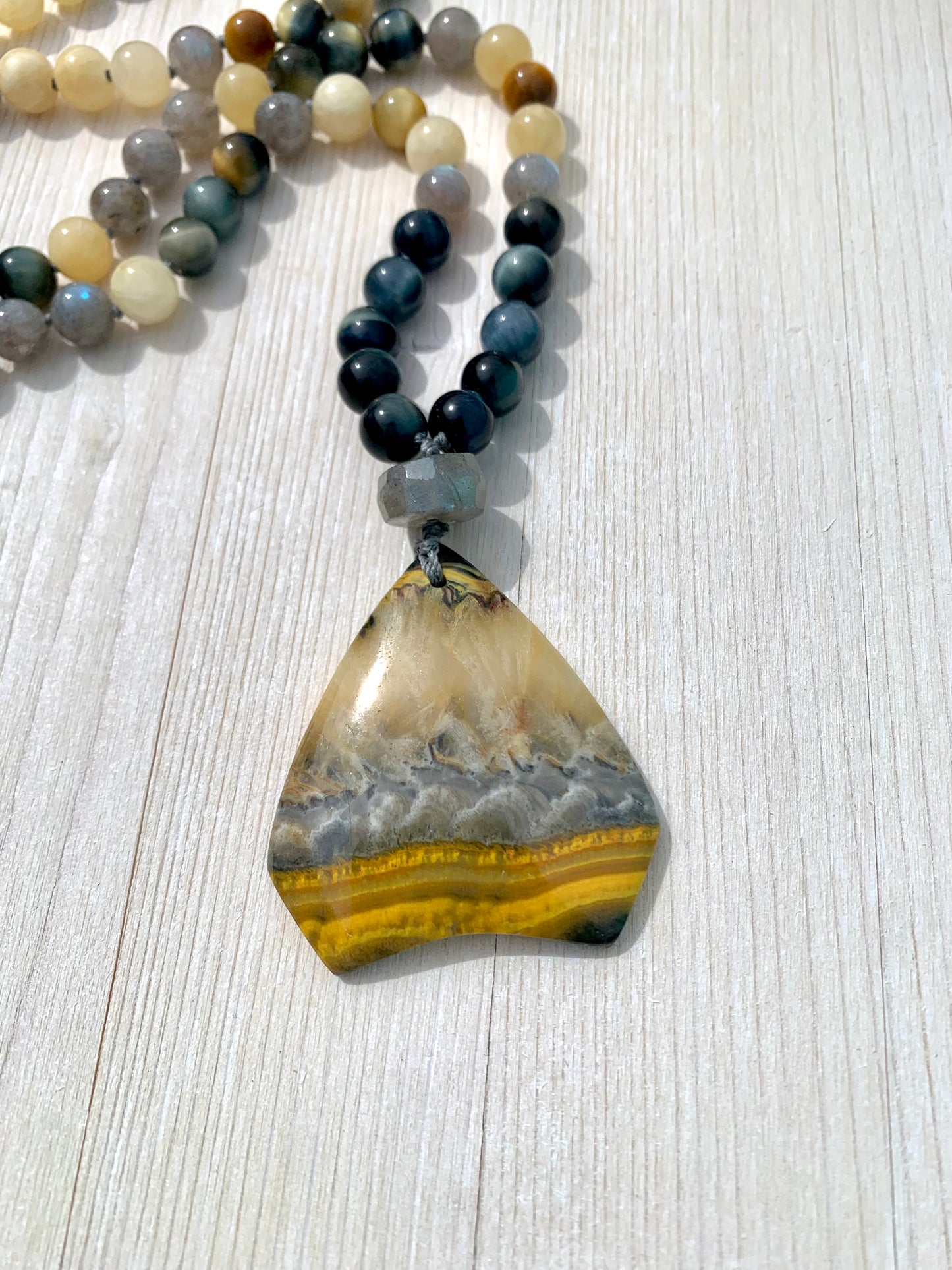 Bumblebee Jasper Mala