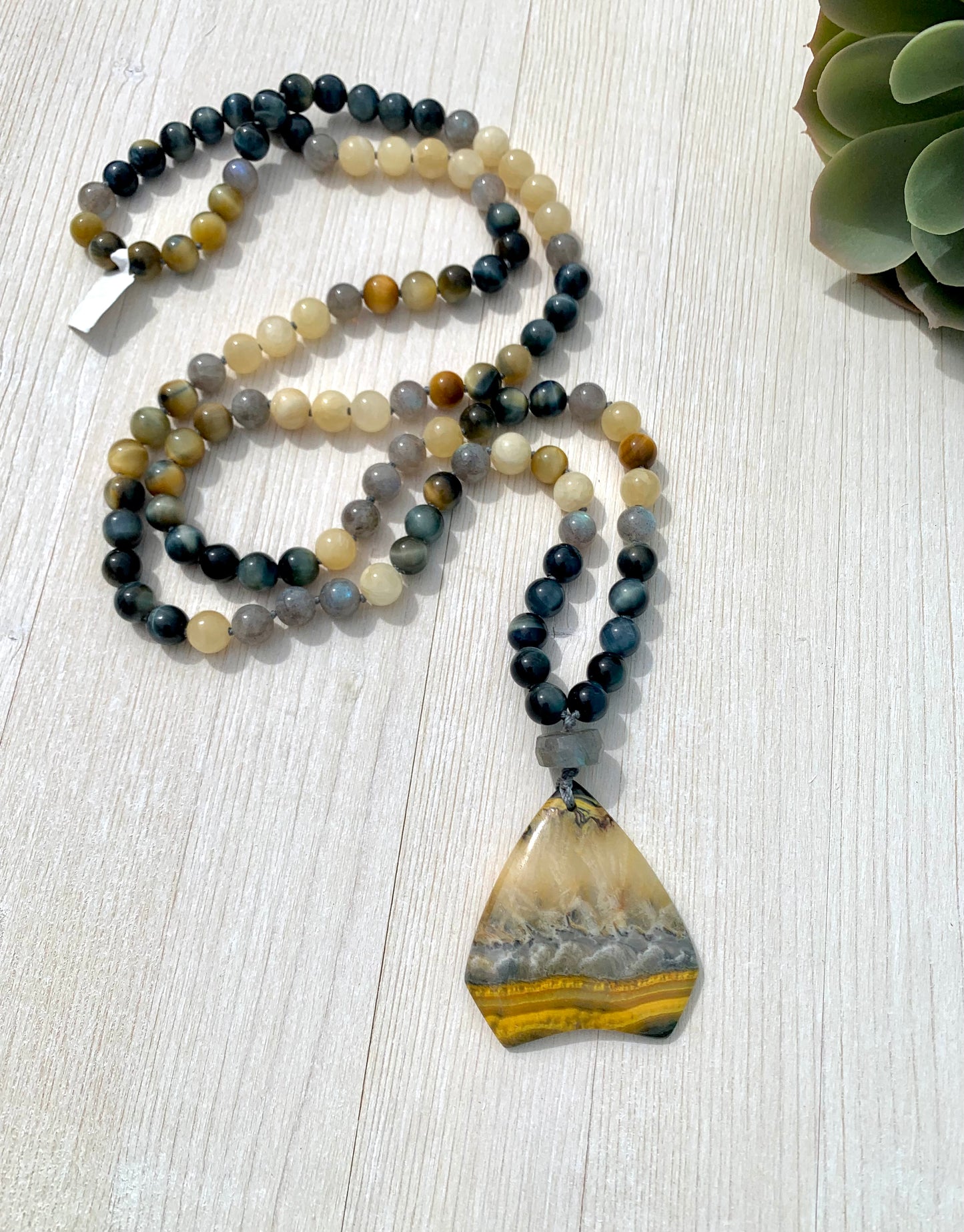 Bumblebee Jasper Mala