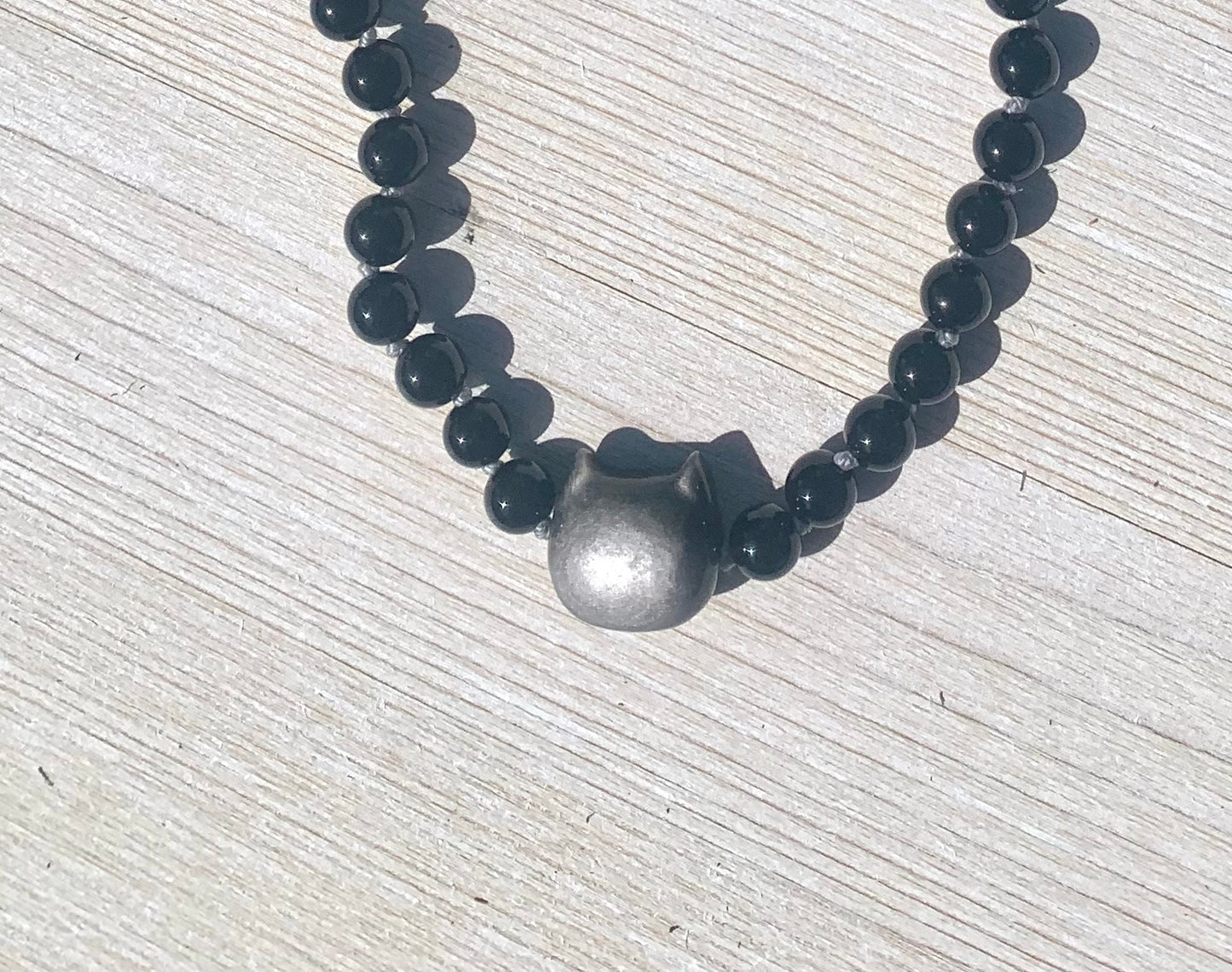 Pretty kitty necklace