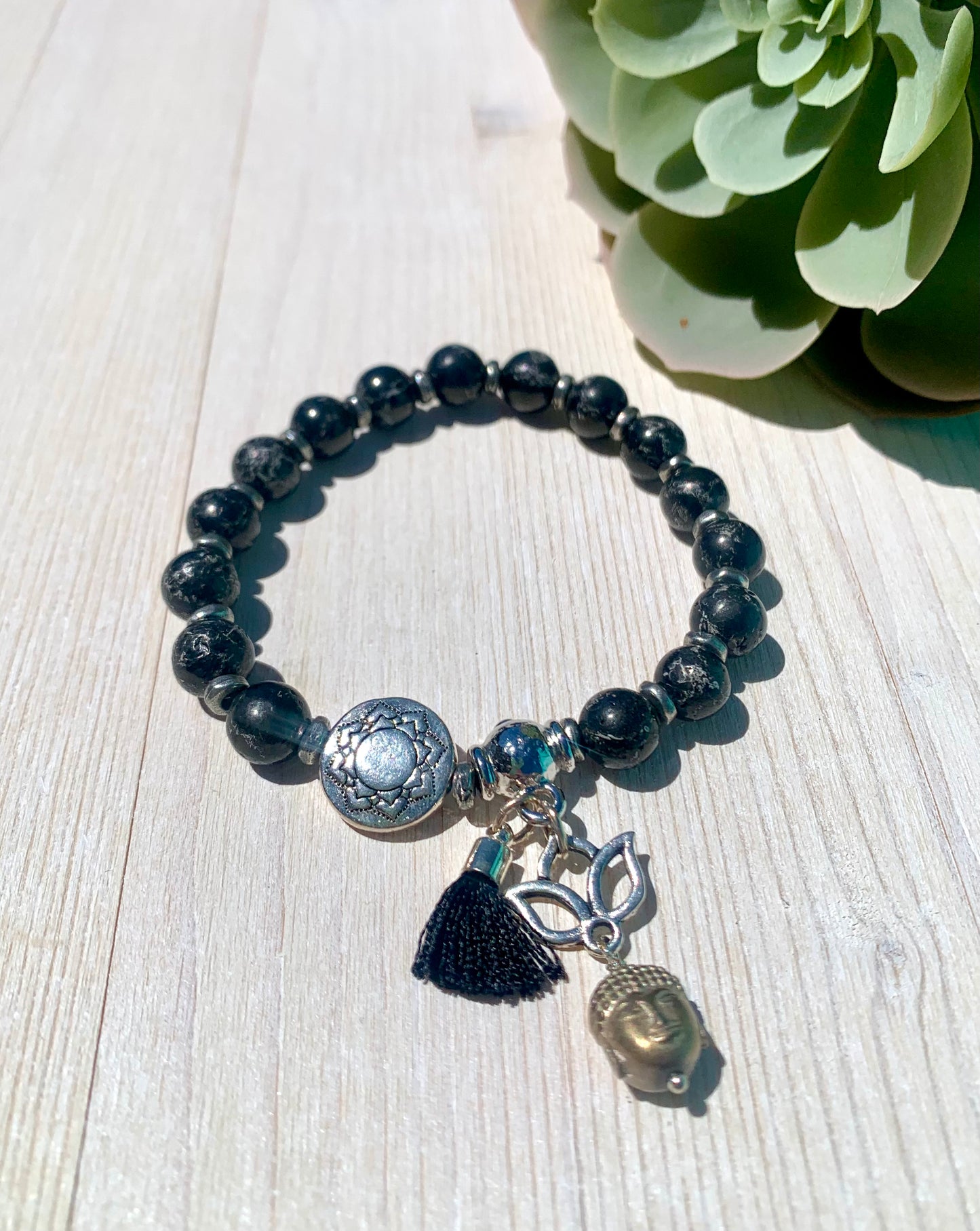 Jet bracelet